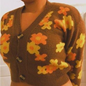 HYFVE Floral Cropped Button-Up Sweater (Large)